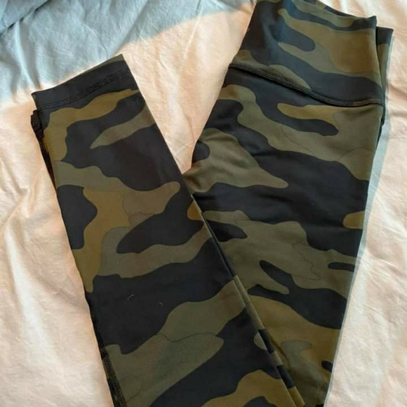 Brand new victoria secret leggings - Picture 1 of 3
